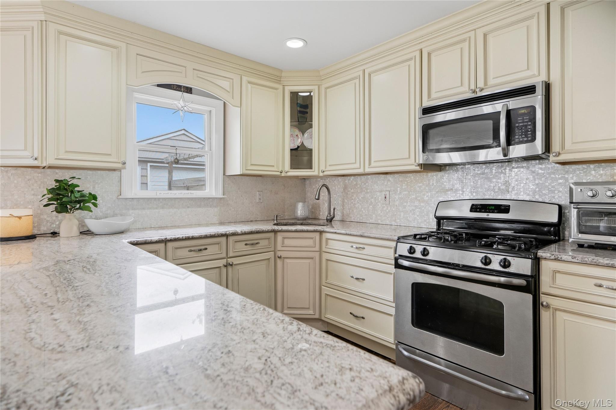 9 Lagoon Boulevard Property Photo 14