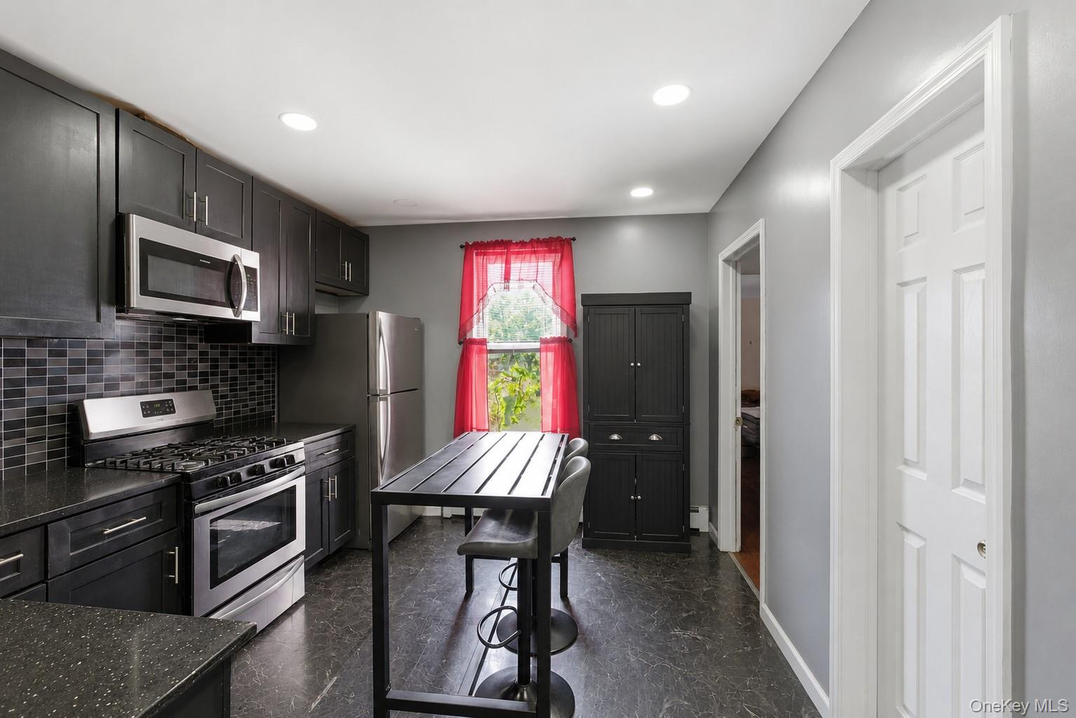 180 Fountain Avenue Property Photo 3