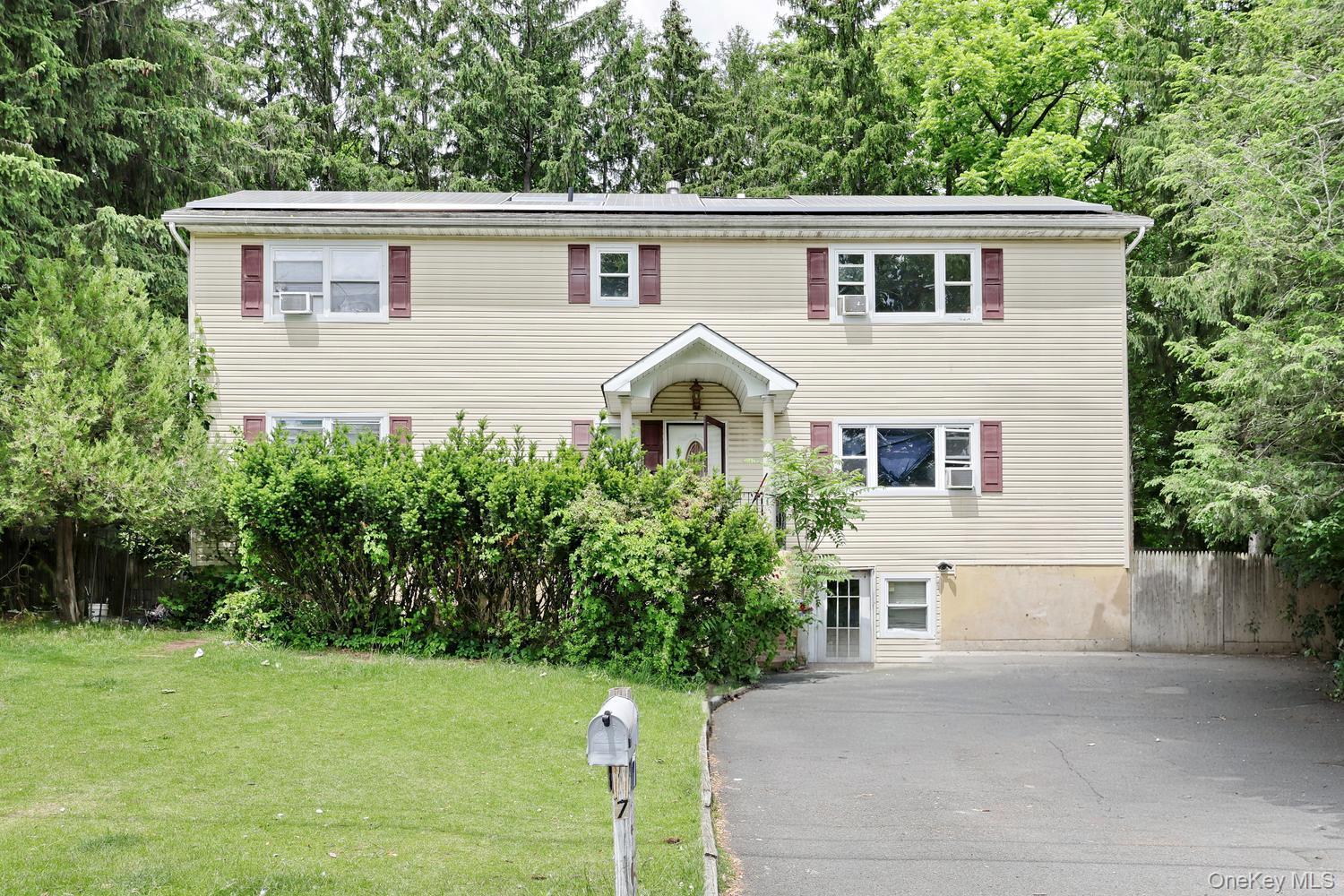 7 Olin Drive Property Photo 1
