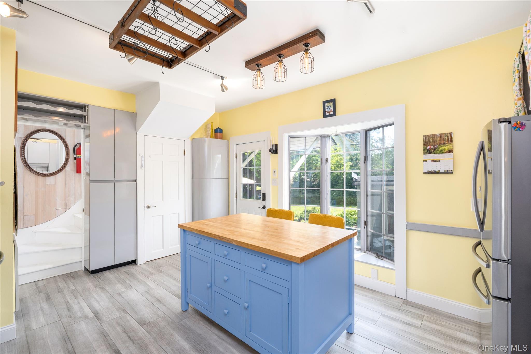 21 Barnard Avenue Property Photo 11