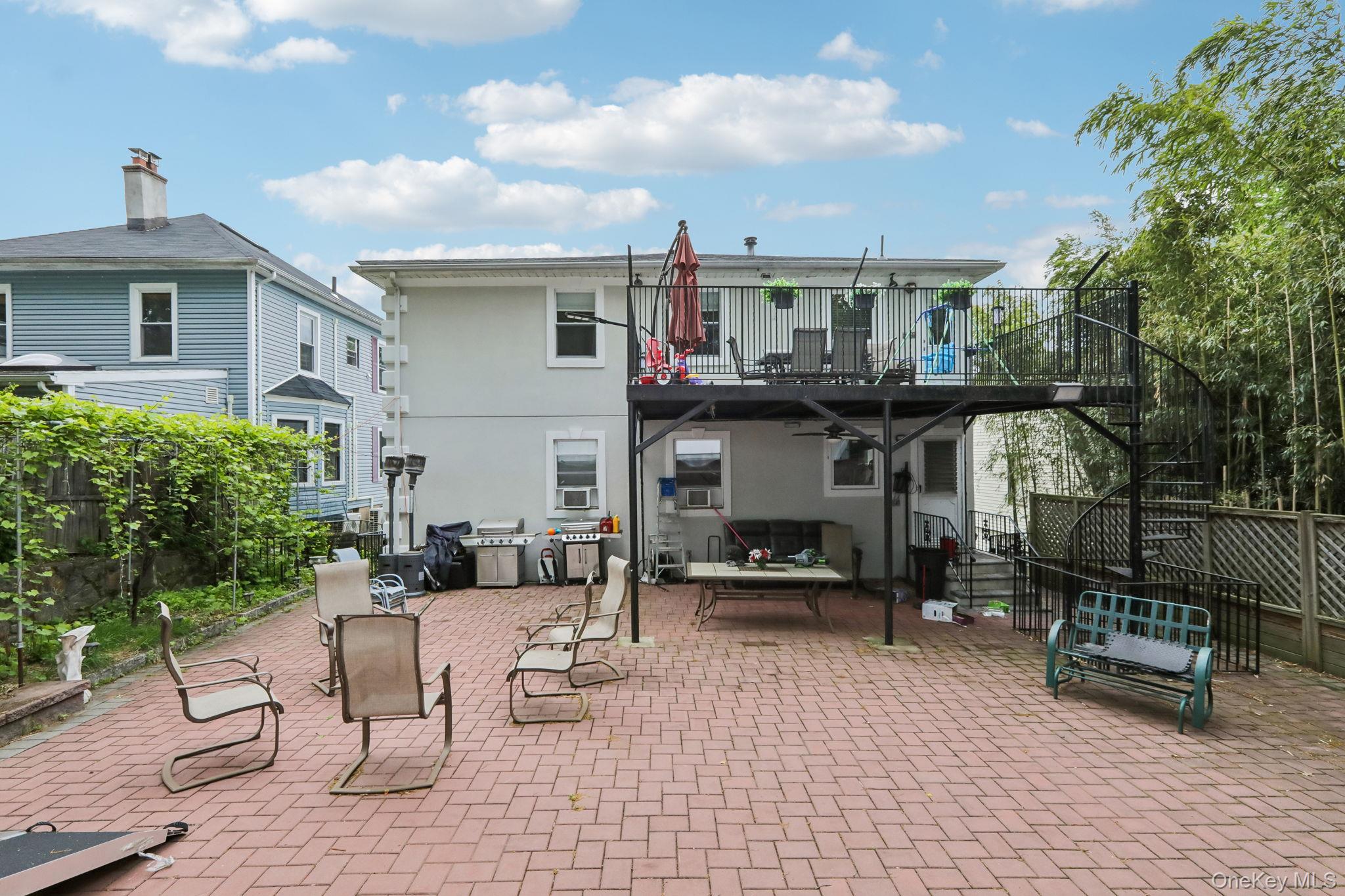 583 Bellevue Avenue Property Photo 3