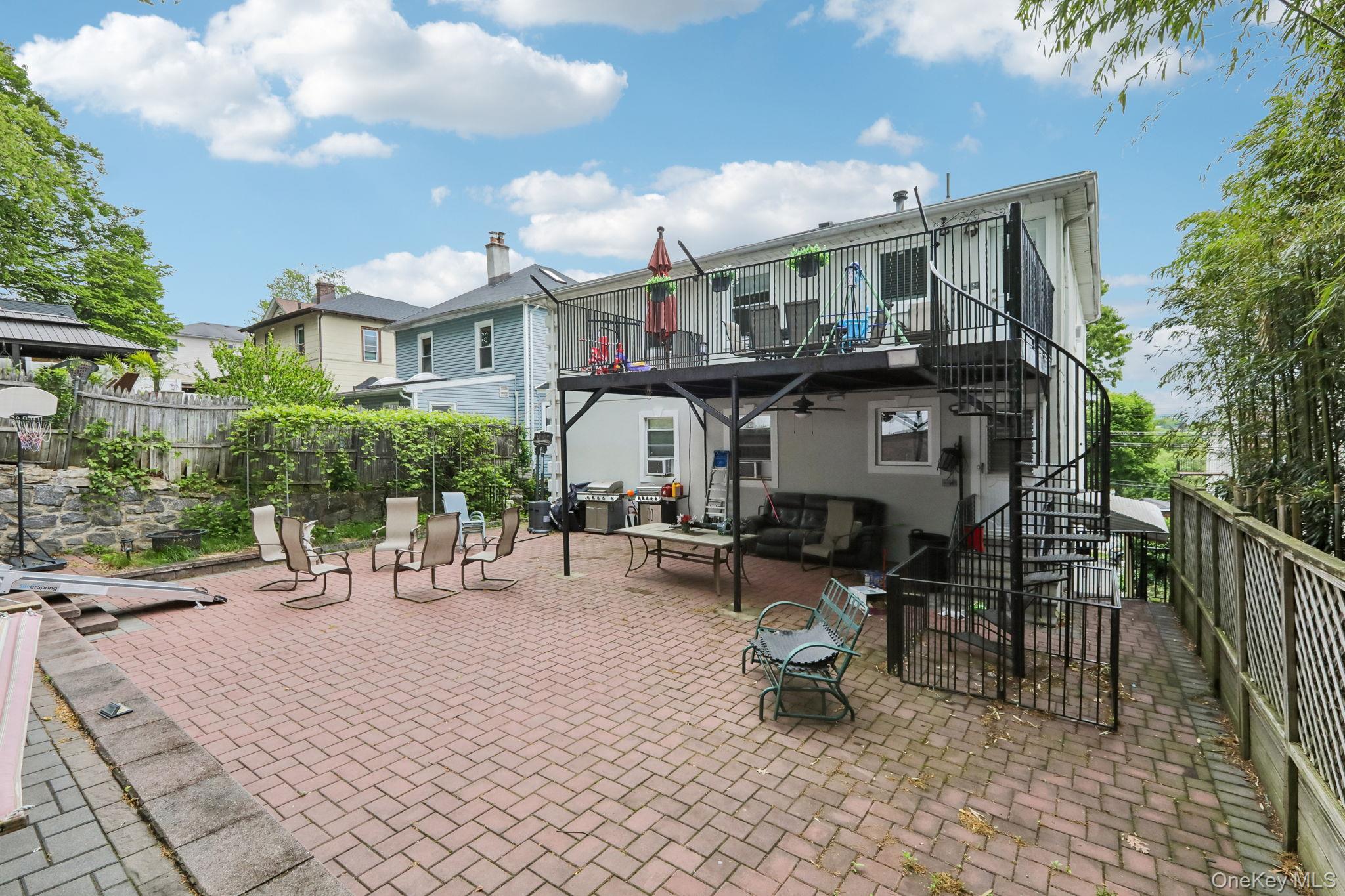 583 Bellevue Avenue Property Photo 4