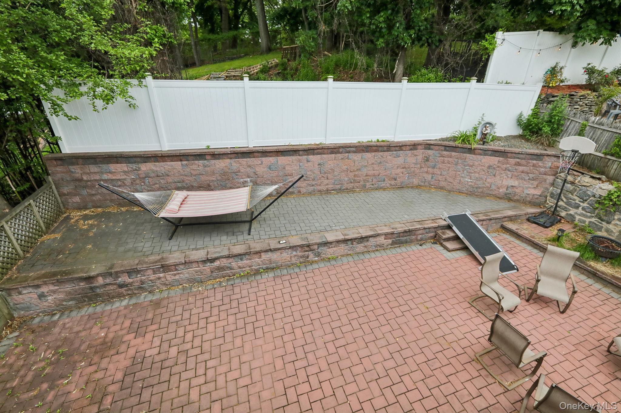583 Bellevue Avenue Property Photo 5