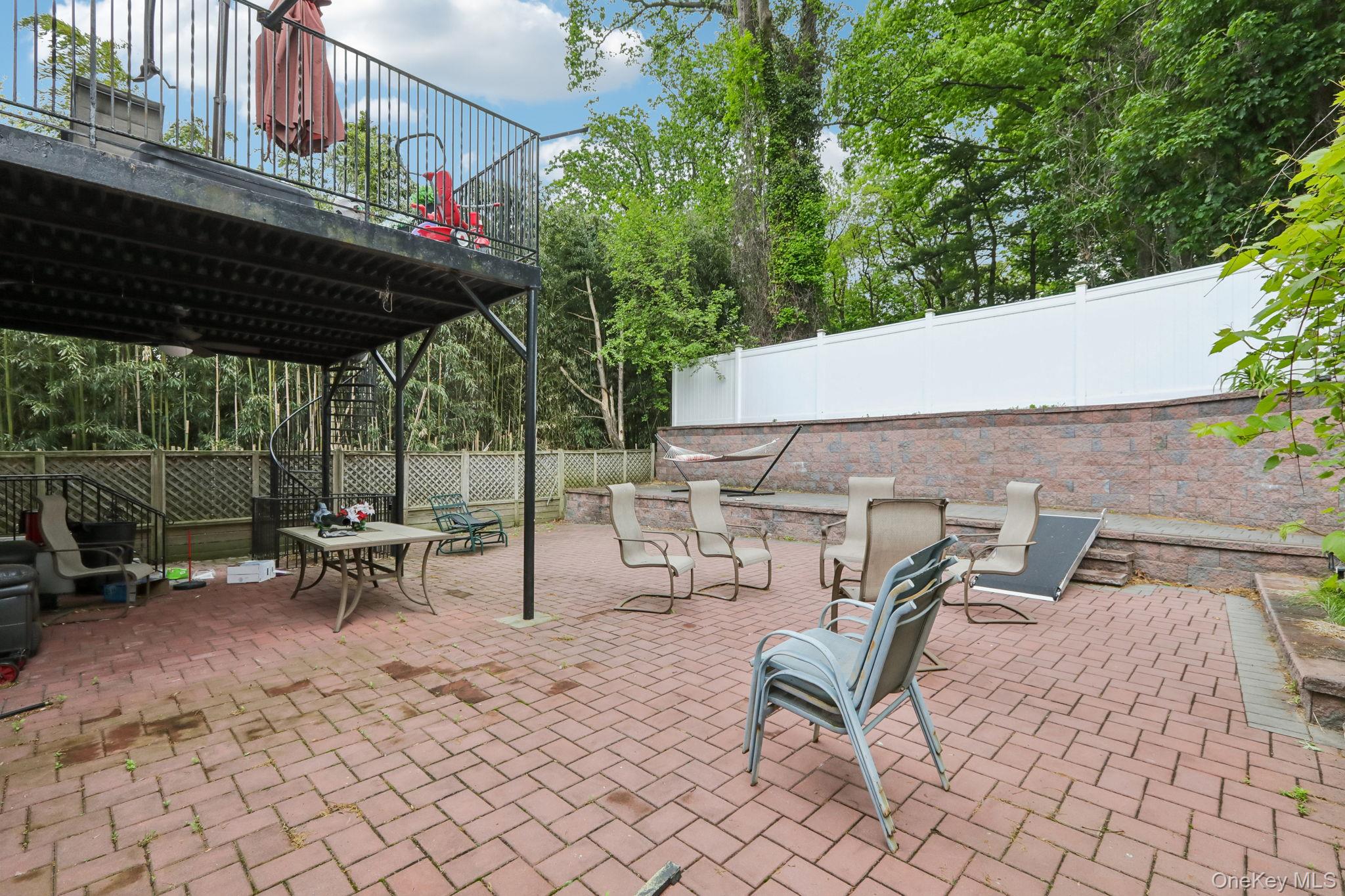 583 Bellevue Avenue Property Photo 6
