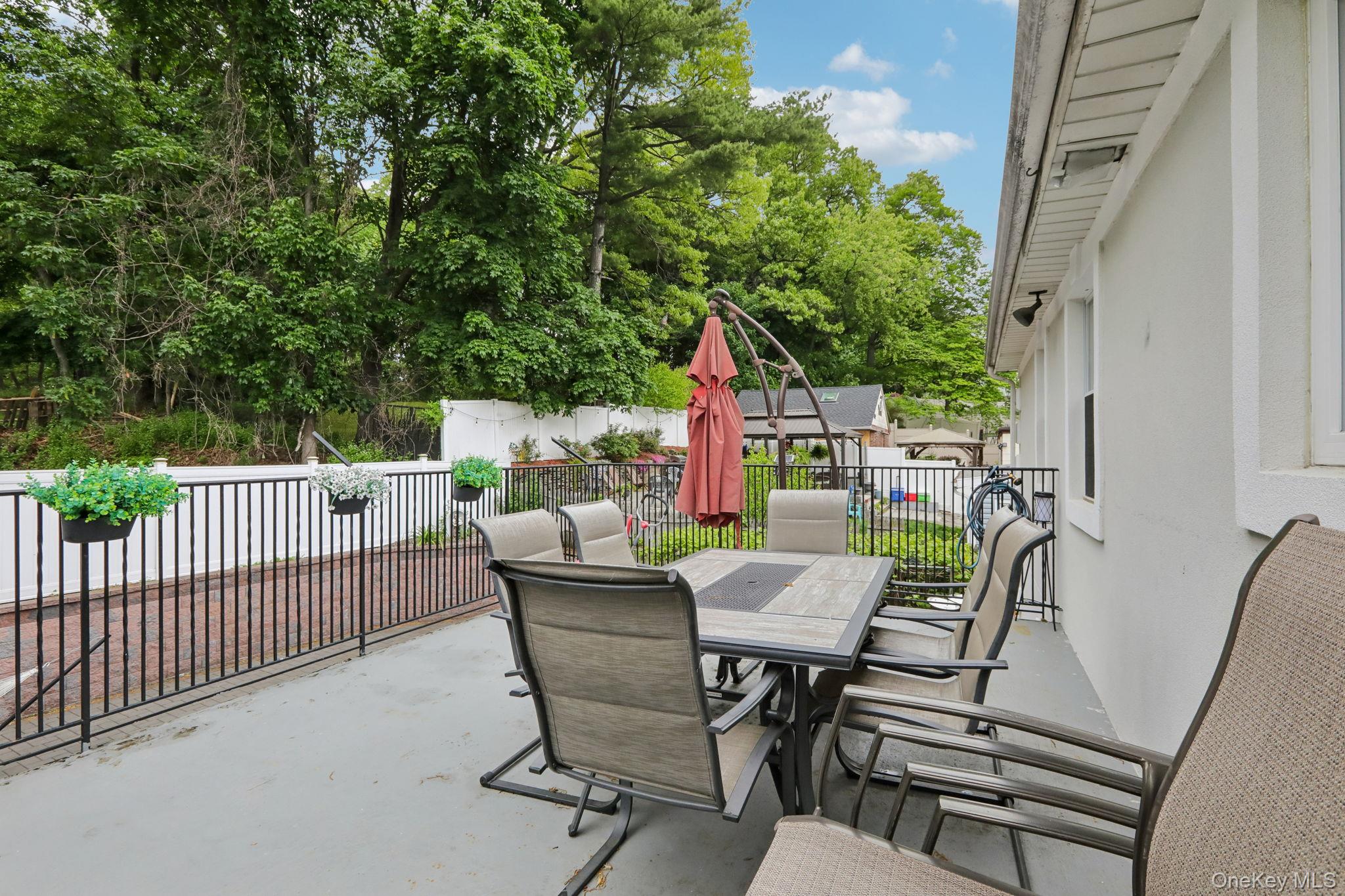 583 Bellevue Avenue Property Photo 7