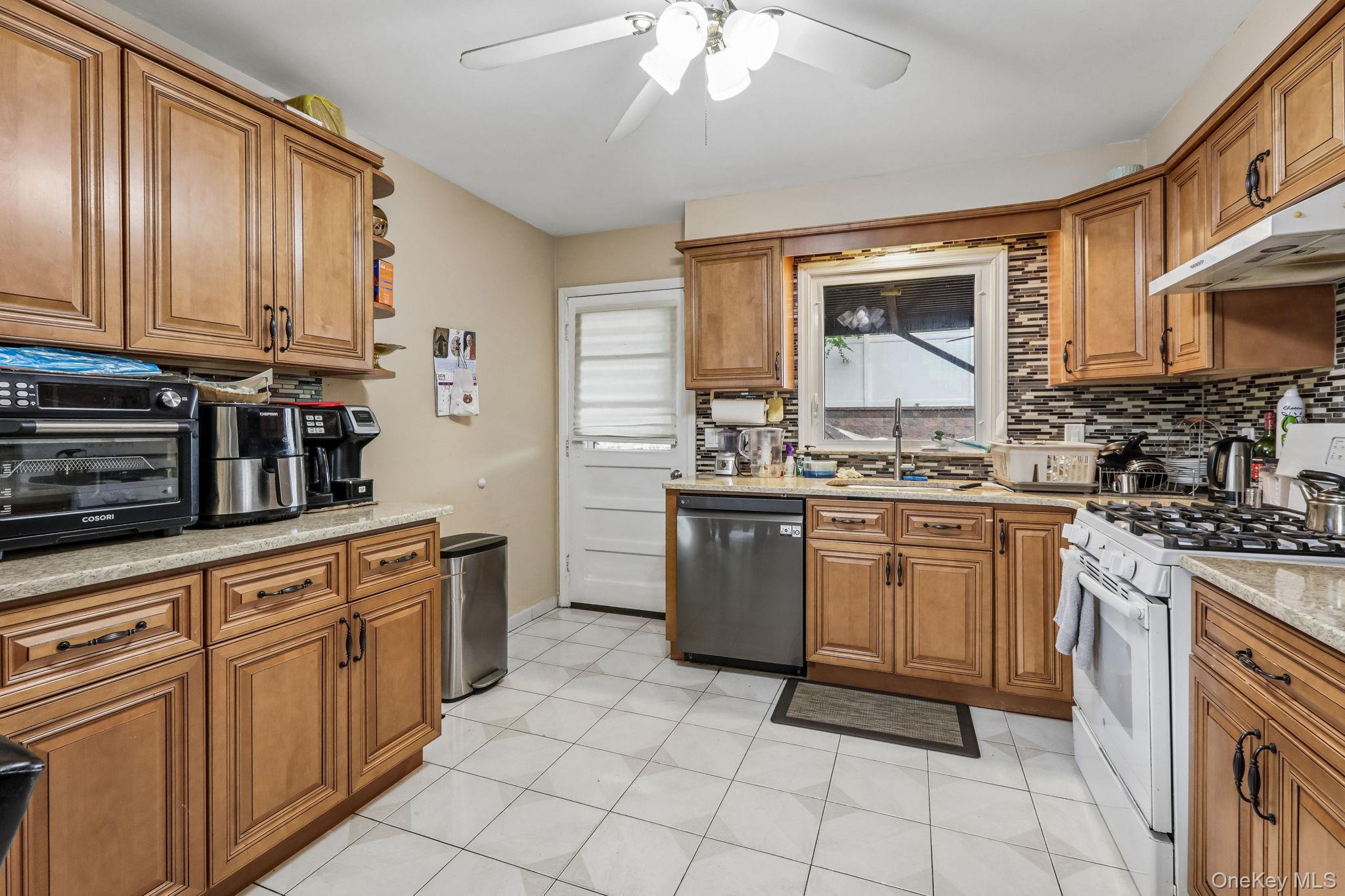 583 Bellevue Avenue Property Photo 29