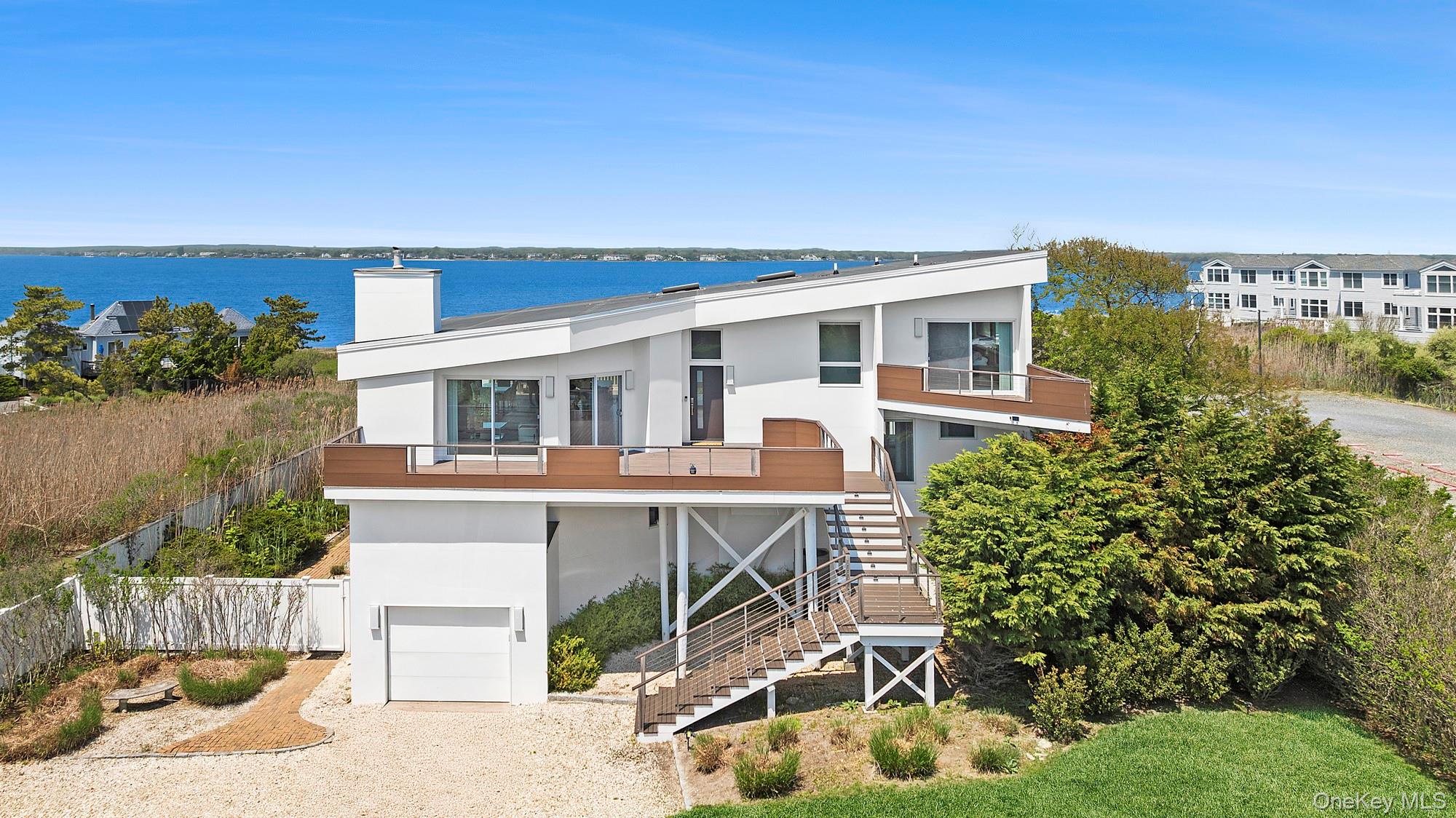 588 Dune Road Property Photo 1