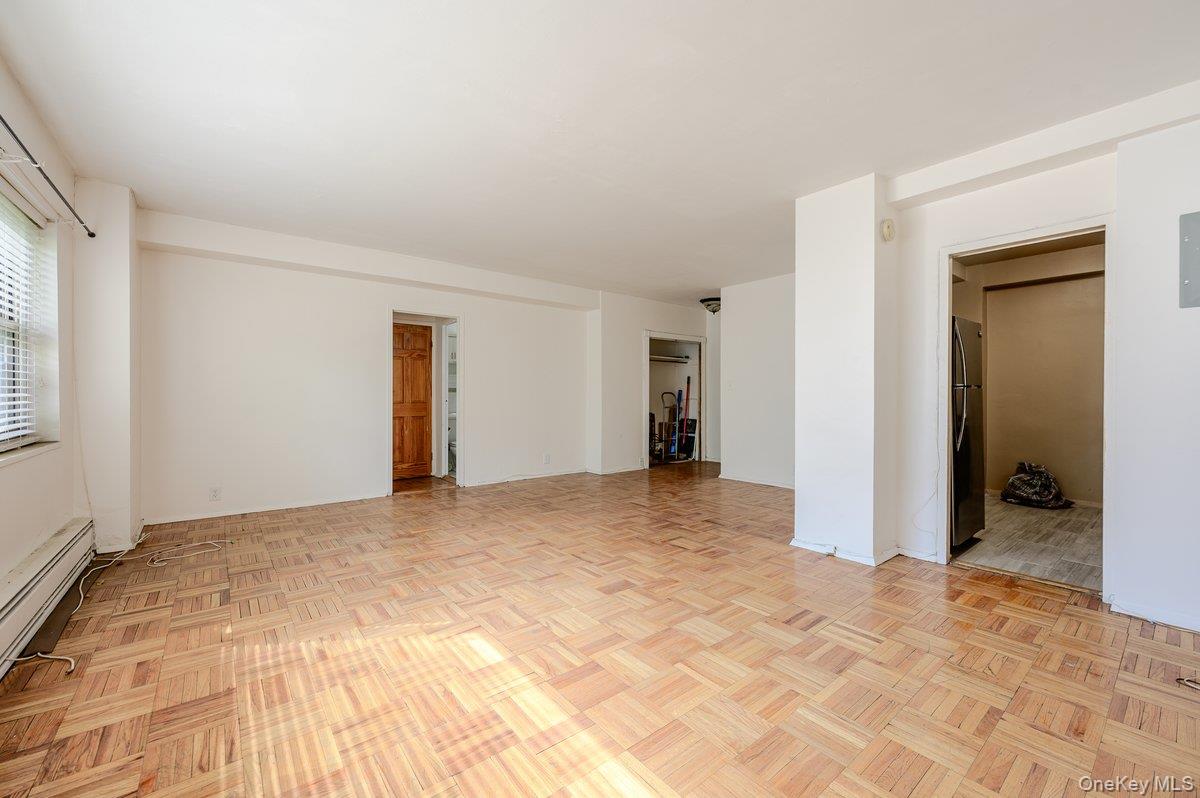 3 Fordham Hill Oval 5e Property Photo 2