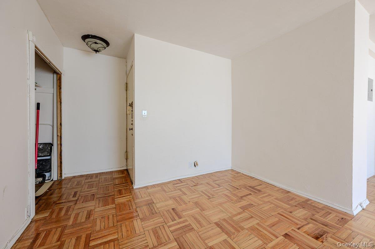 3 Fordham Hill Oval 5e Property Photo 11