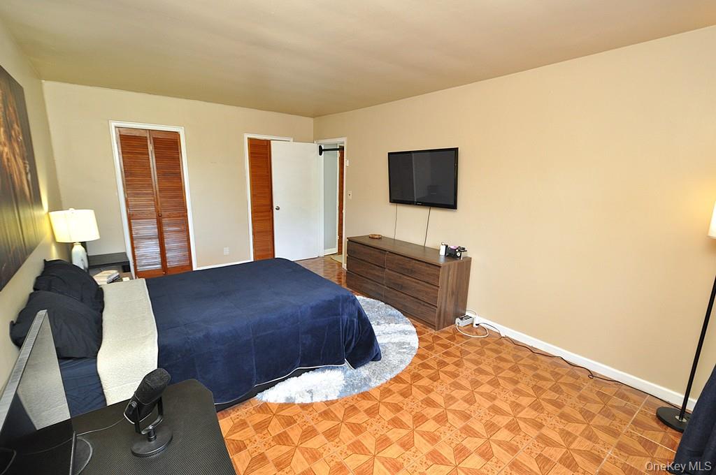 485 Webster Avenue B5 Property Photo 20