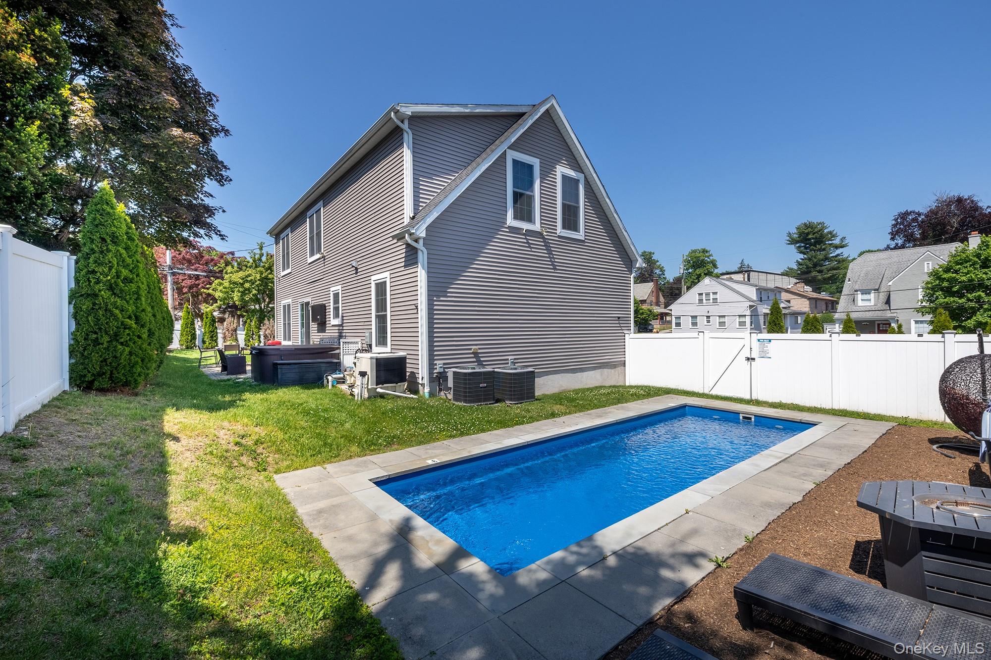55 Hawley Avenue Property Photo 36
