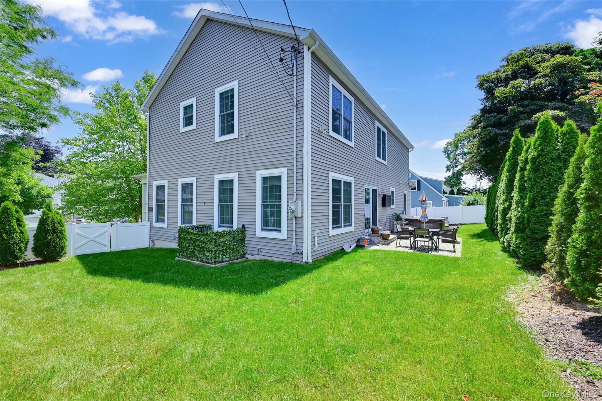 55 Hawley Avenue Property Photo 42