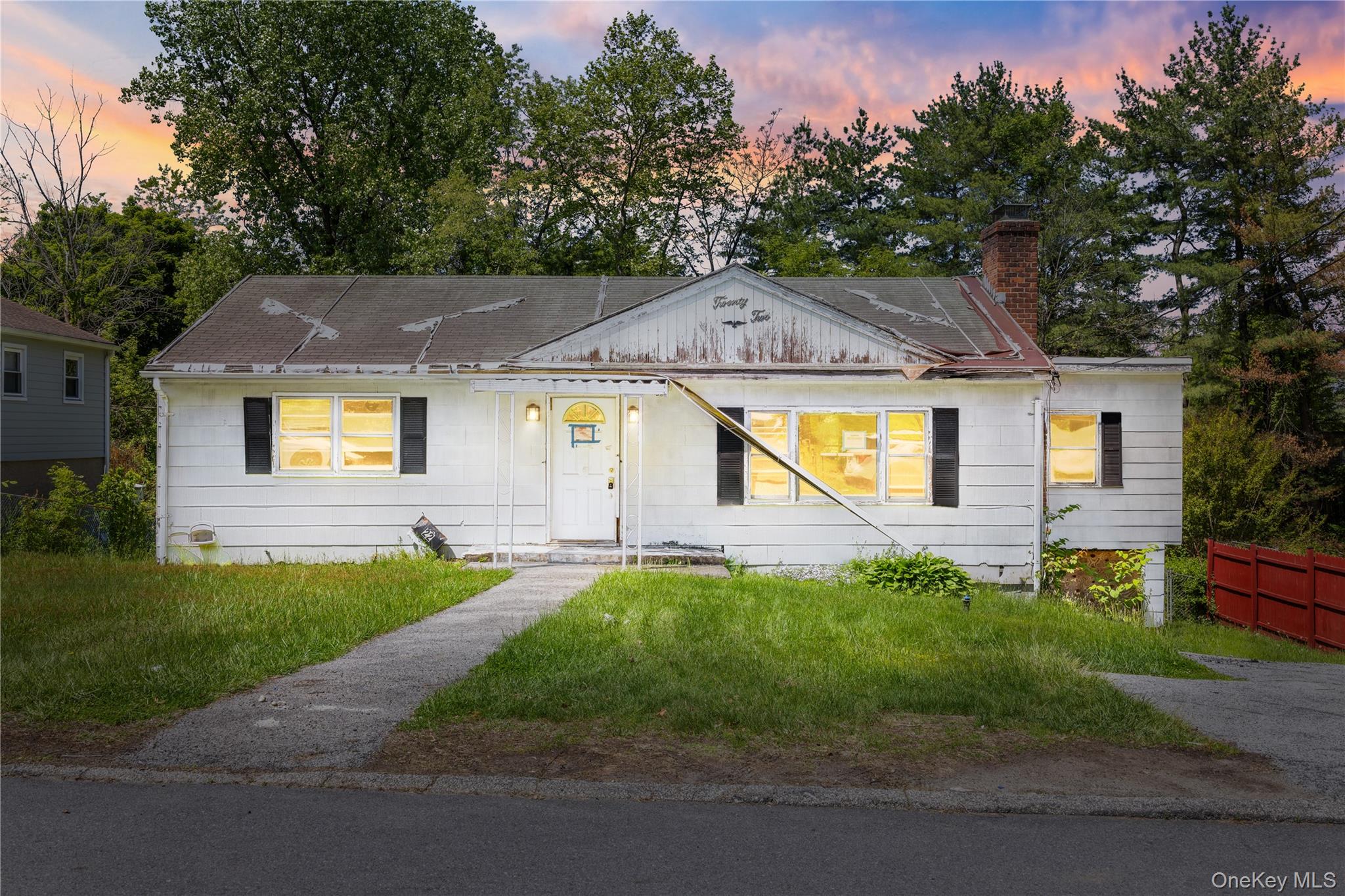 22 N Lawrence Avenue Property Photo 1
