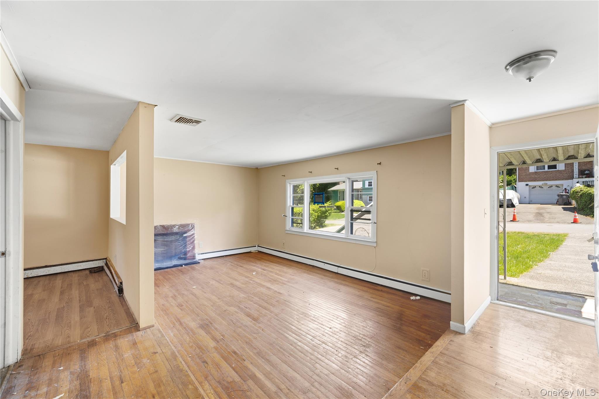 22 N Lawrence Avenue Property Photo 5
