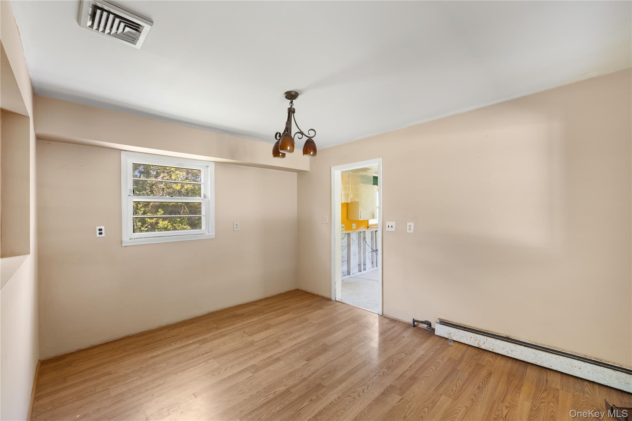 22 N Lawrence Avenue Property Photo 7
