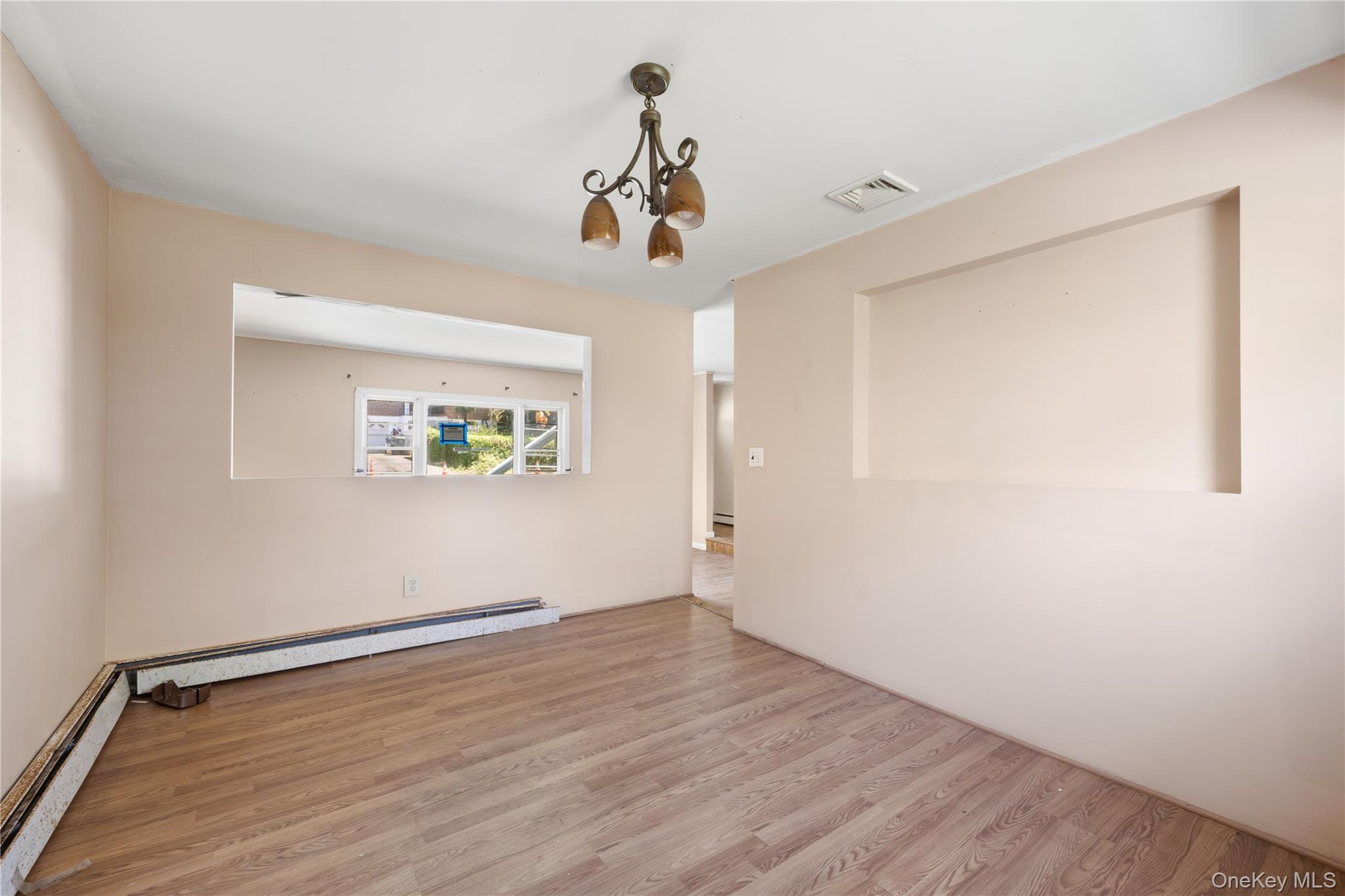 22 N Lawrence Avenue Property Photo 8
