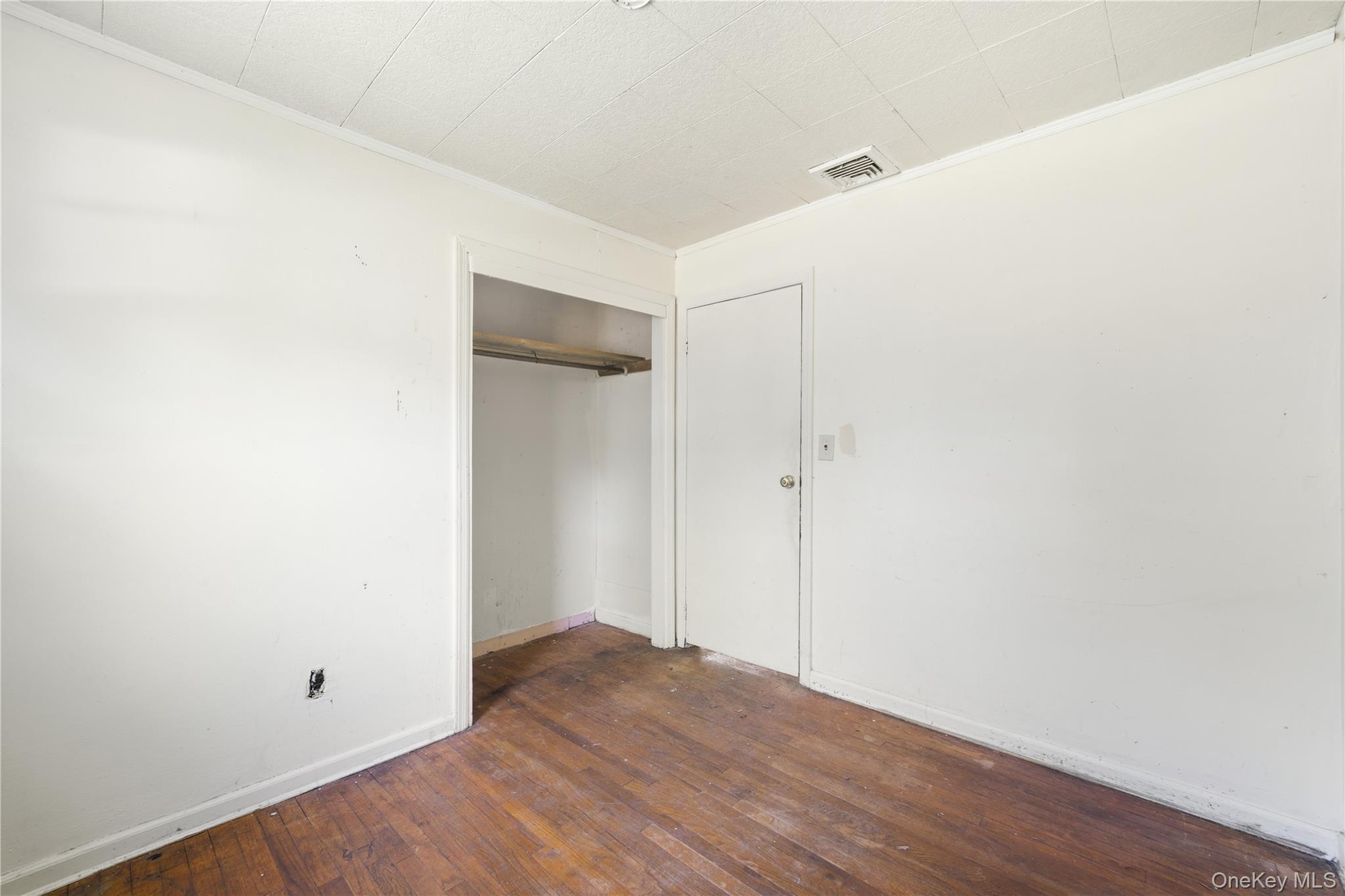 22 N Lawrence Avenue Property Photo 15