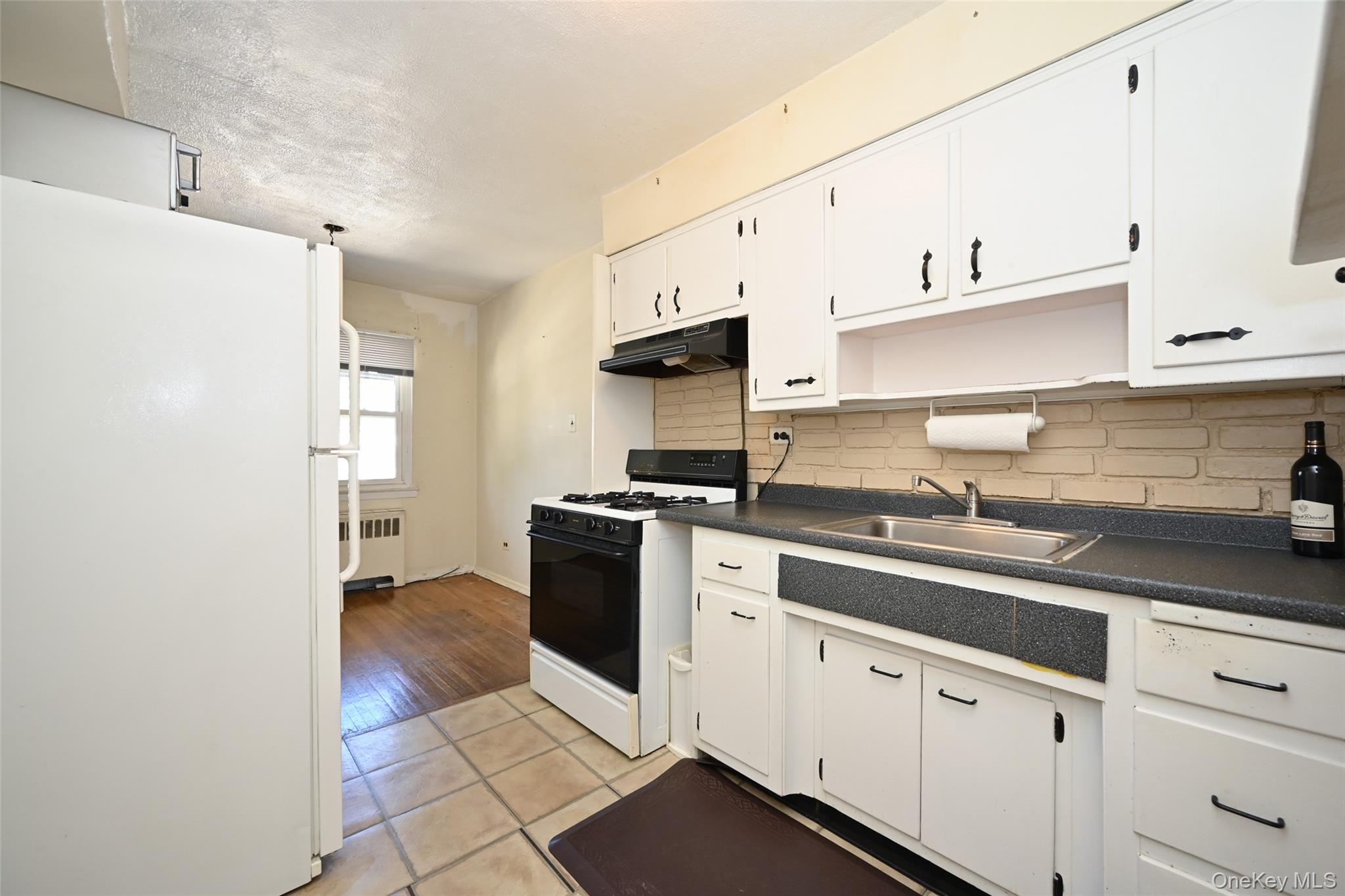 5-11 College Point Boulevard Property Photo 2