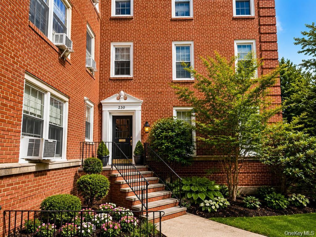 230 Central Avenue 3-i Property Photo 2