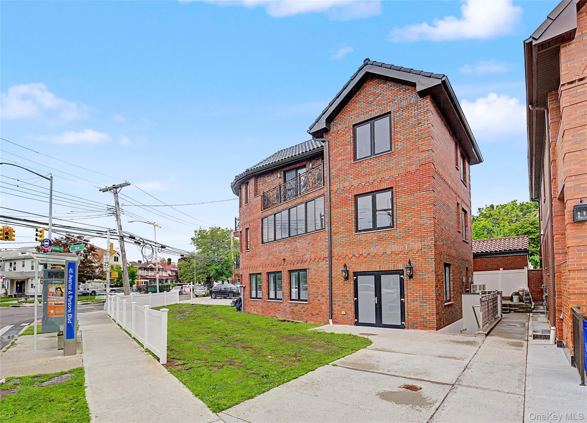 4573 Parsons Boulevard Property Photo 4