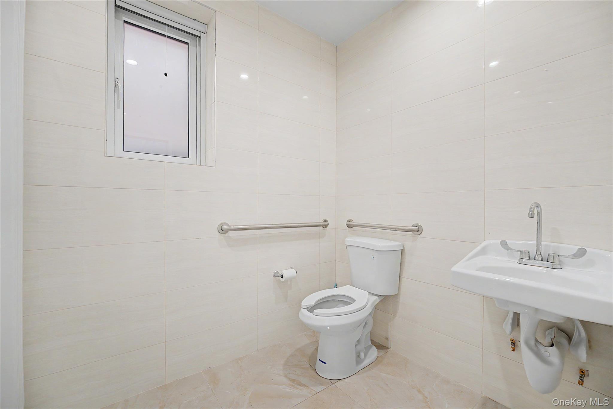 4573 Parsons Boulevard Property Photo 9