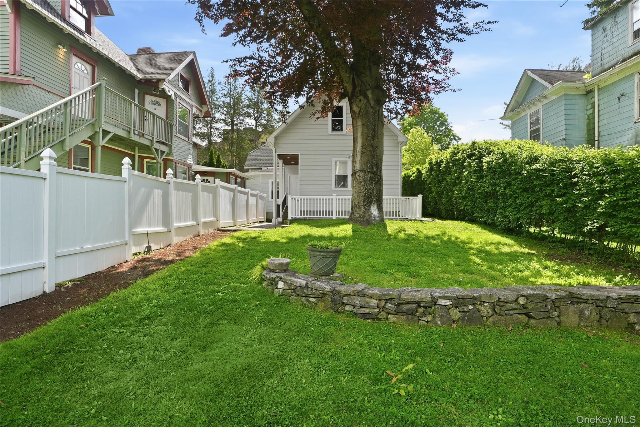 116 Carpenter Avenue Property Photo 2