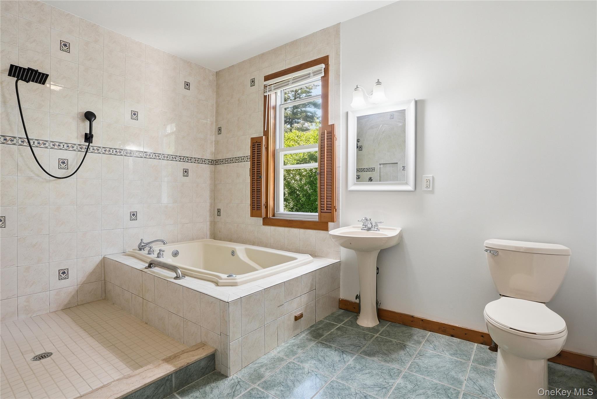 116 Carpenter Avenue Property Photo 16