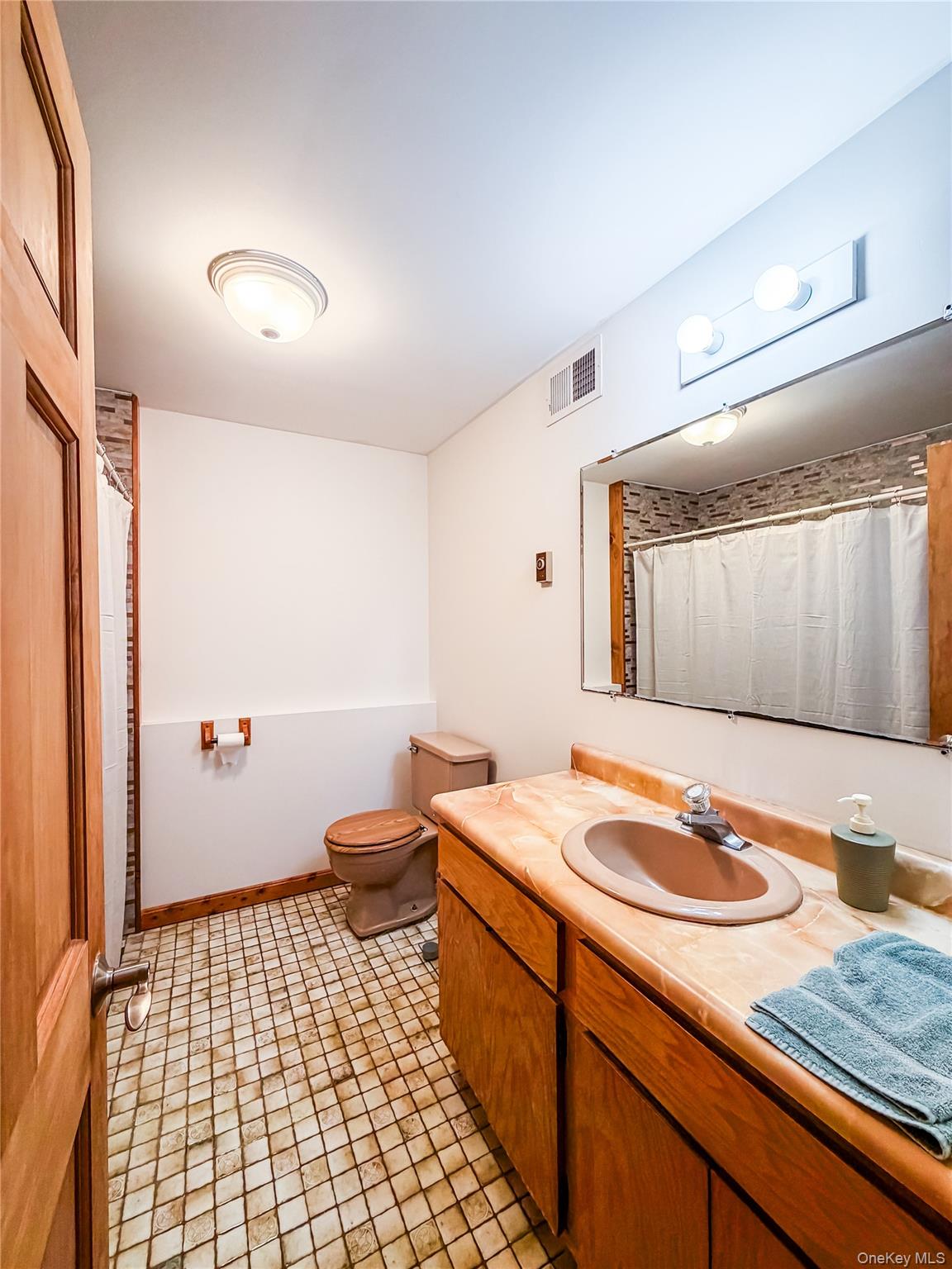 12 Chaucer Road Property Photo 25