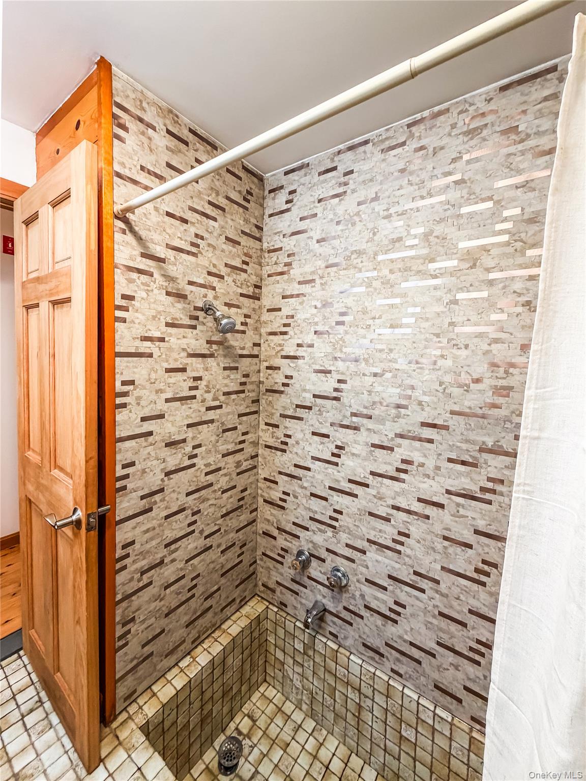 12 Chaucer Road Property Photo 26