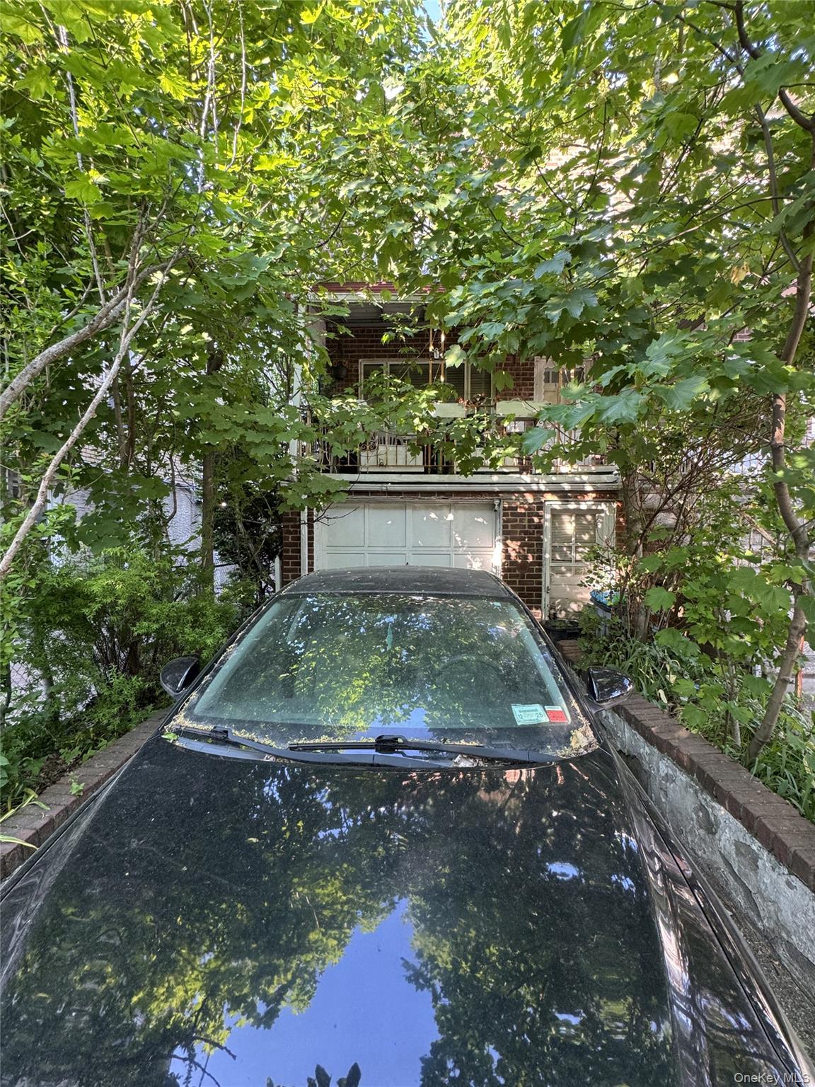 1238 Bradford Avenue Property Photo 3