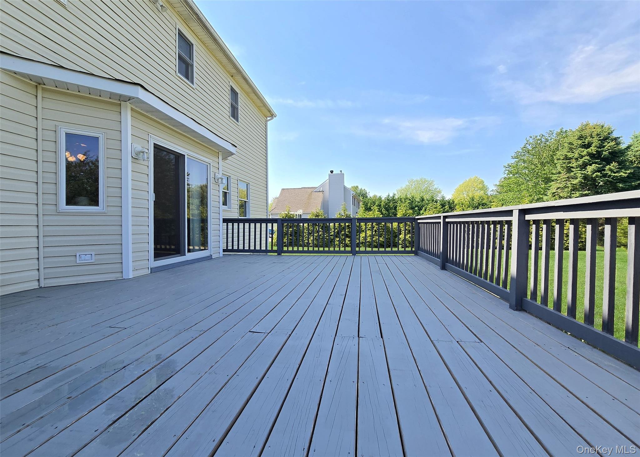 635 Farmveu Road Property Photo 4