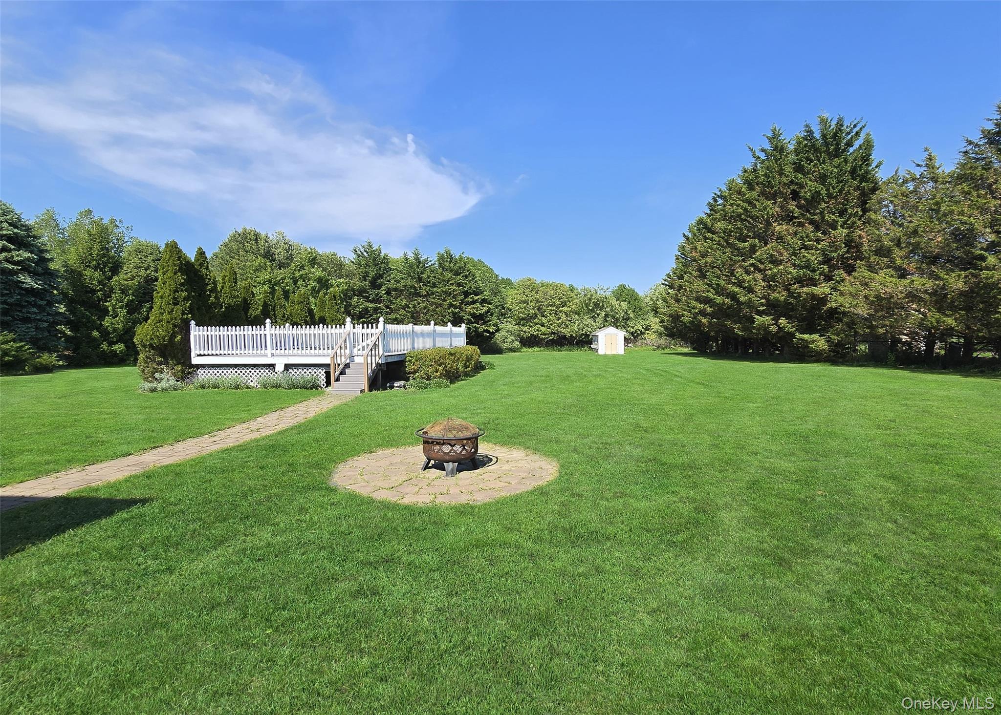 635 Farmveu Road Property Photo 7
