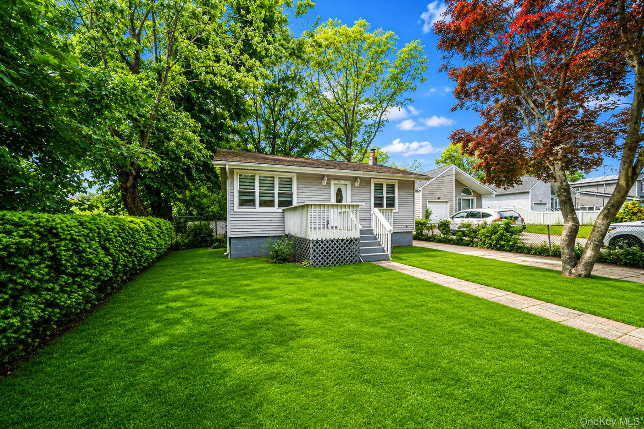 411 Glen Drive Property Photo 4
