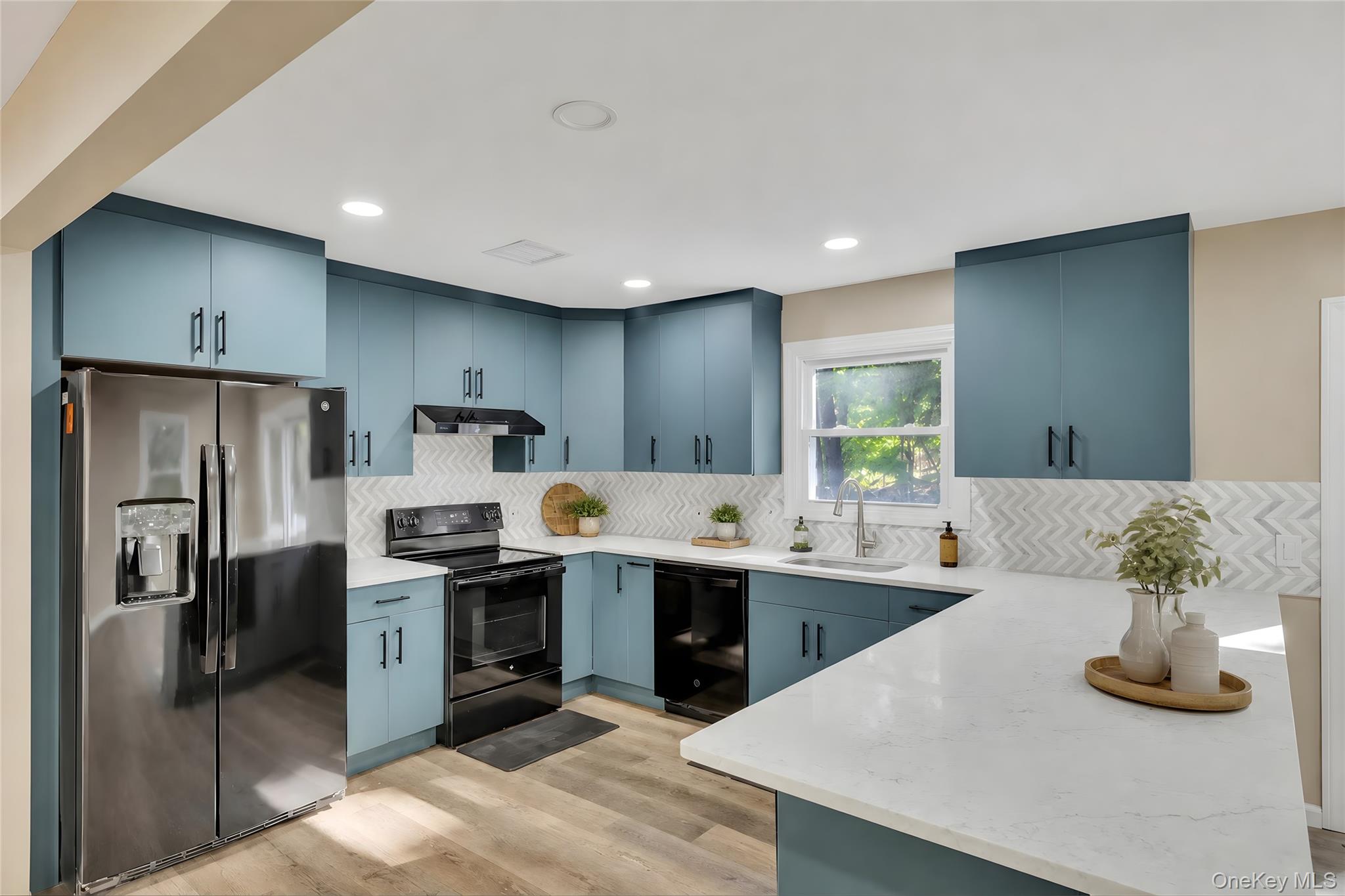 513 Canada Street Property Photo 18