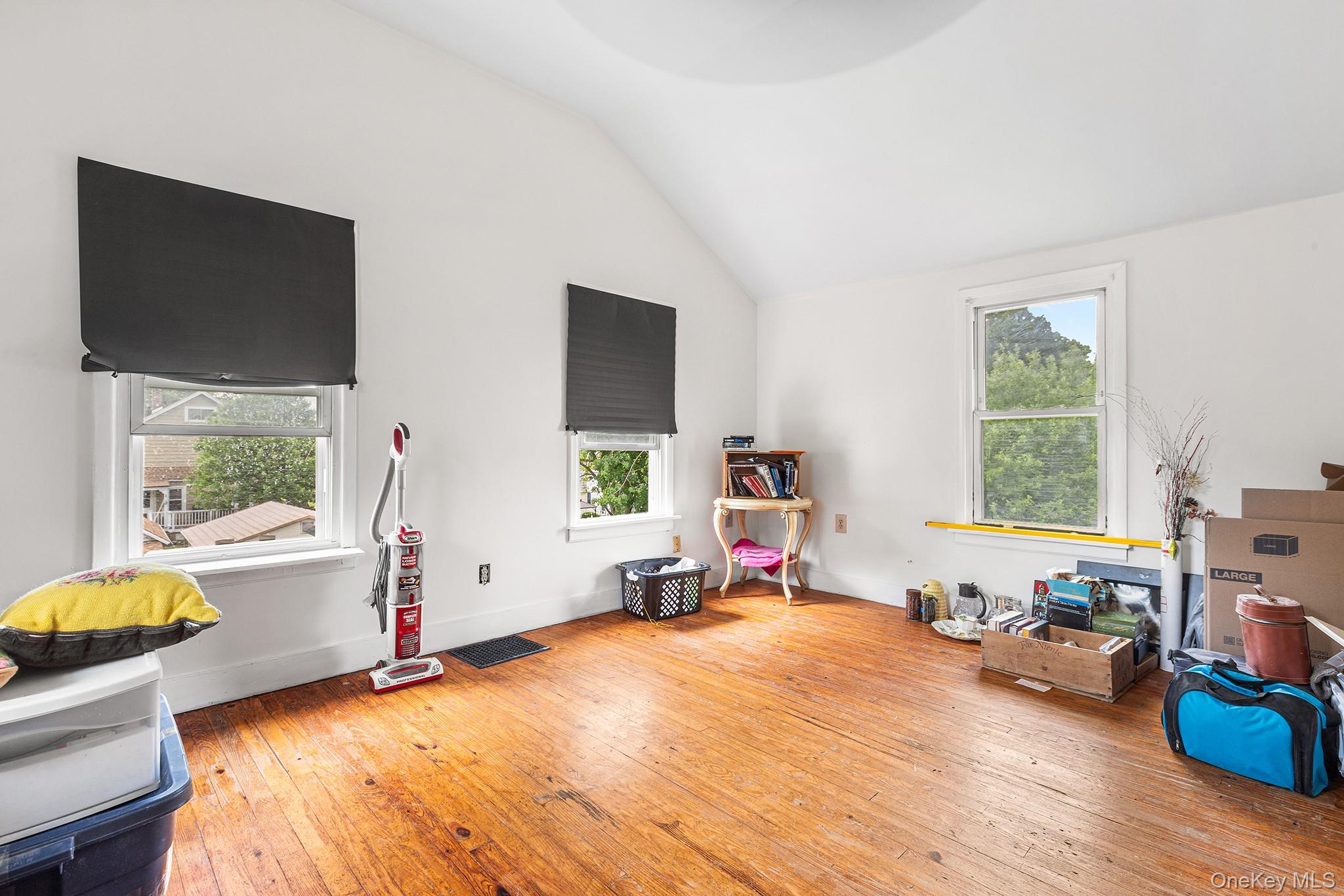 76 Stephan Street Property Photo 14