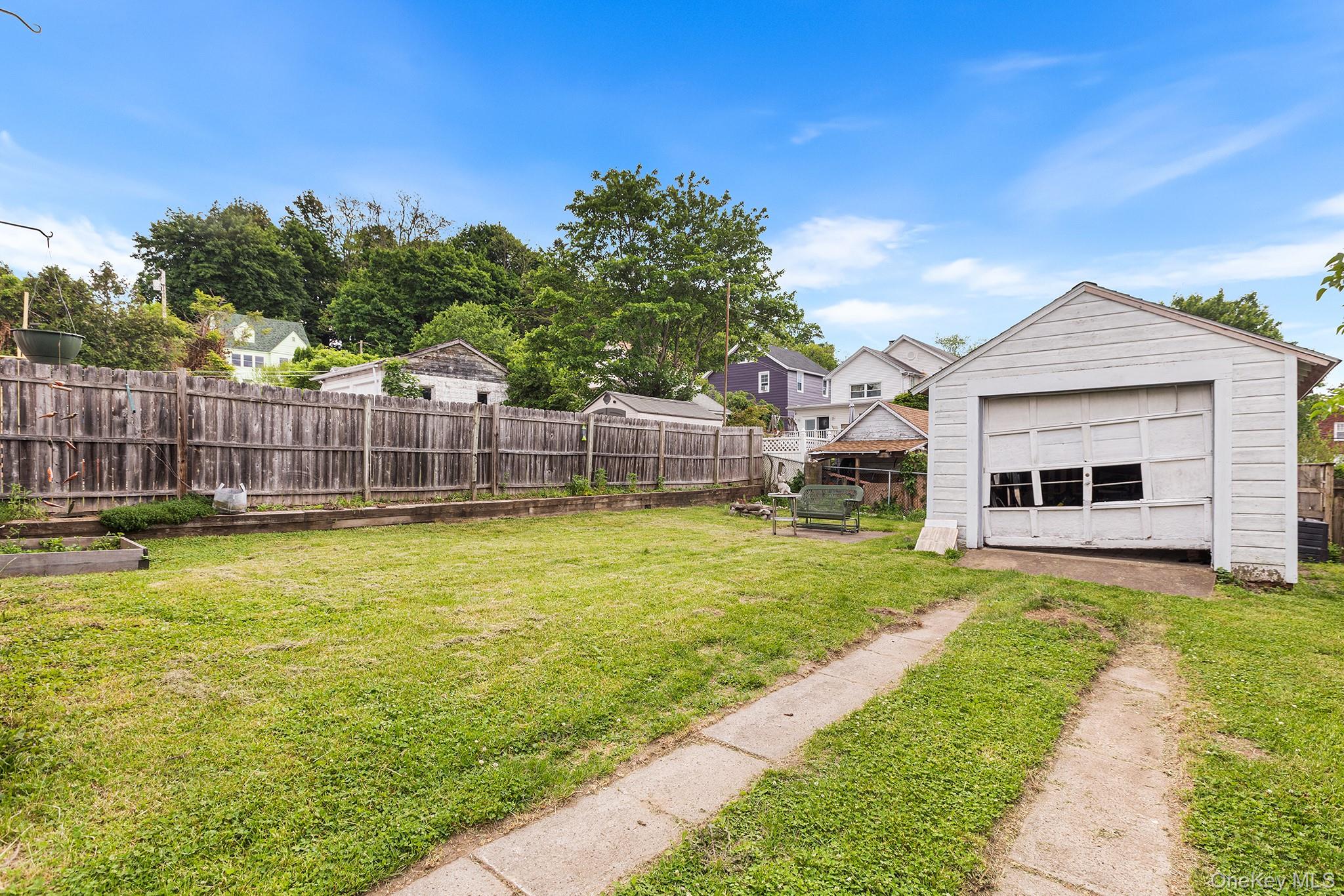 76 Stephan Street Property Photo 18