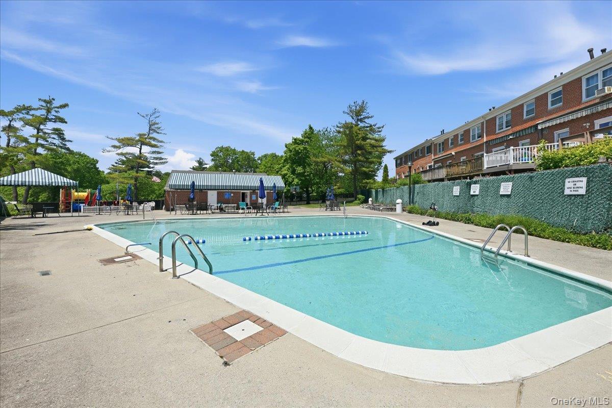 6369 Douglaston Parkway 56 Property Photo 30