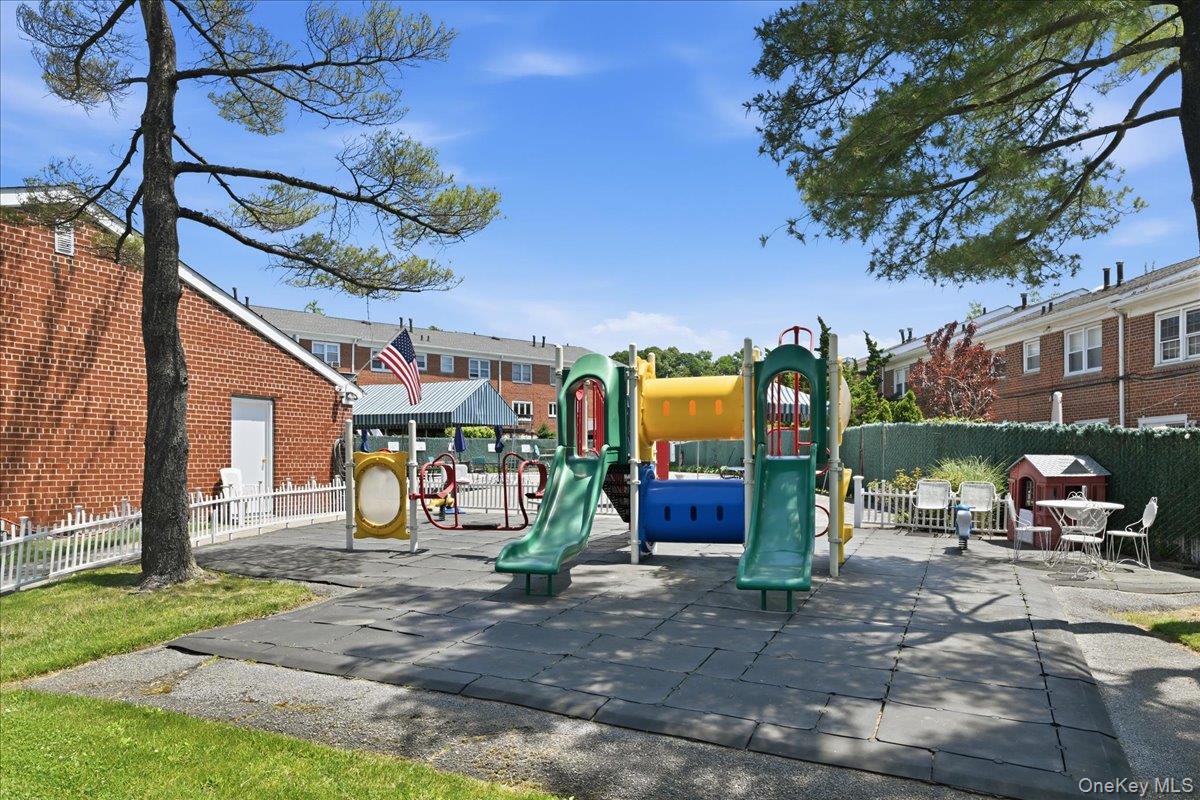 6369 Douglaston Parkway 56 Property Photo 32