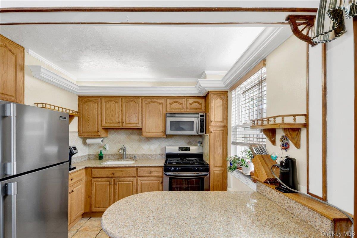 2930 Dudley Avenue Property Photo 8