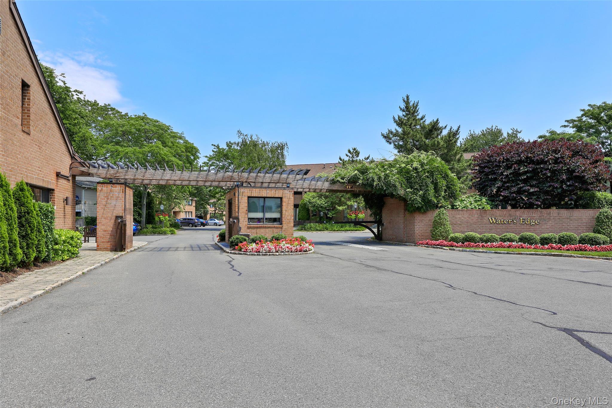 54 Waters Edge Property Photo 1