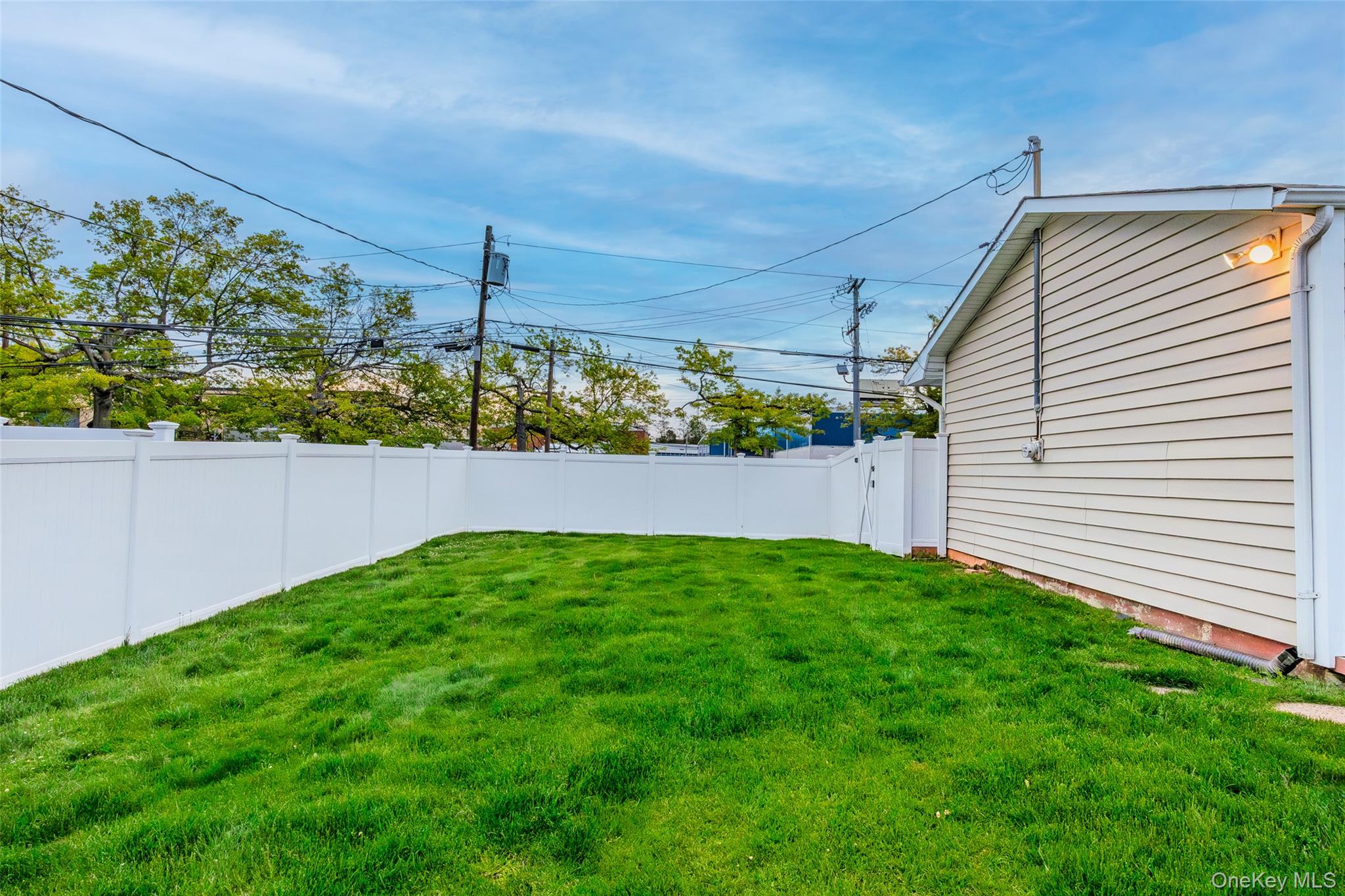 39 Pal Street Property Photo 32