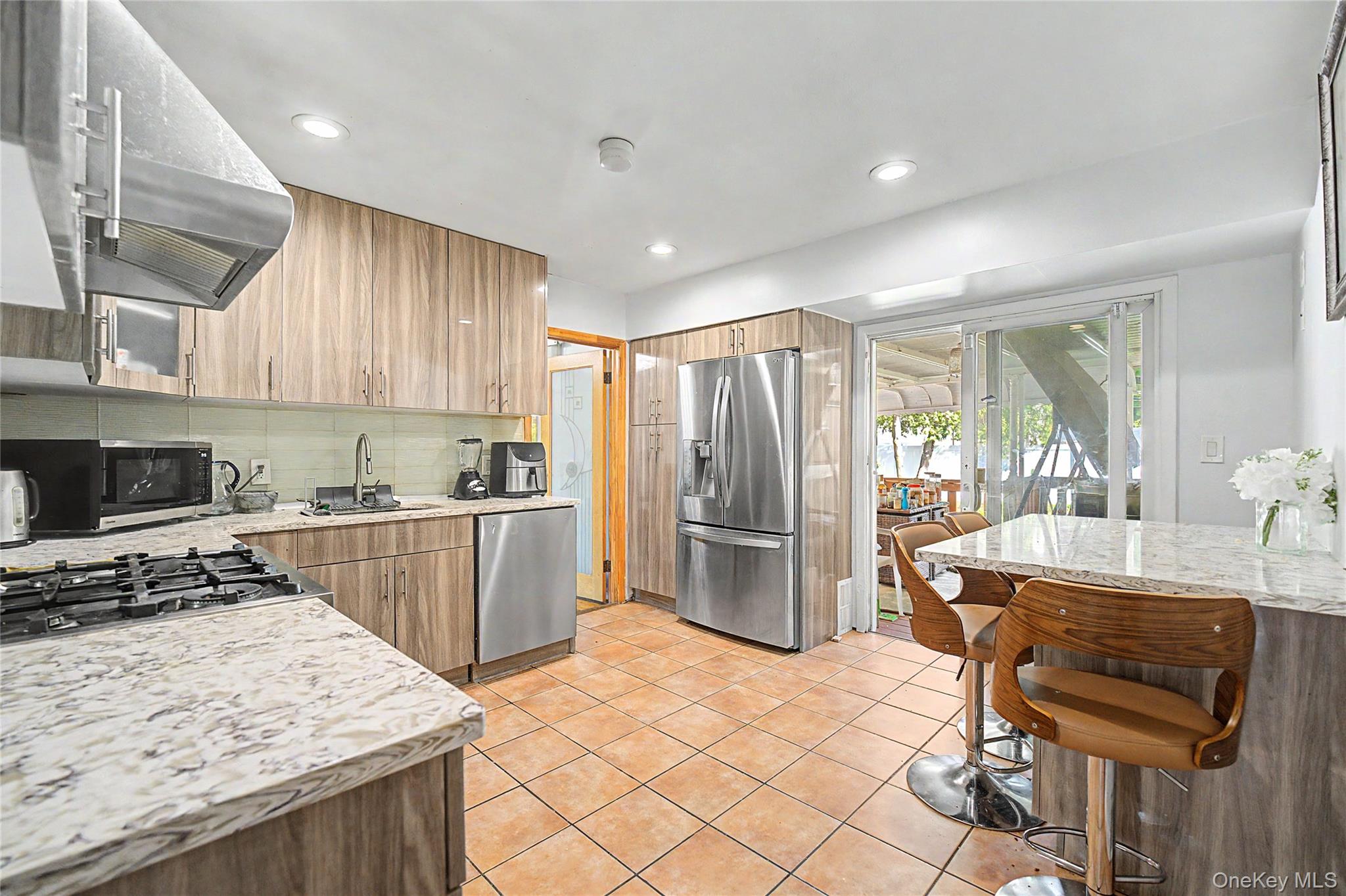 173 N Marginal Road Property Photo 10