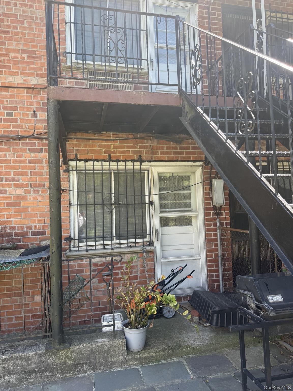 139-03 Franklin Avenue Property Photo 8