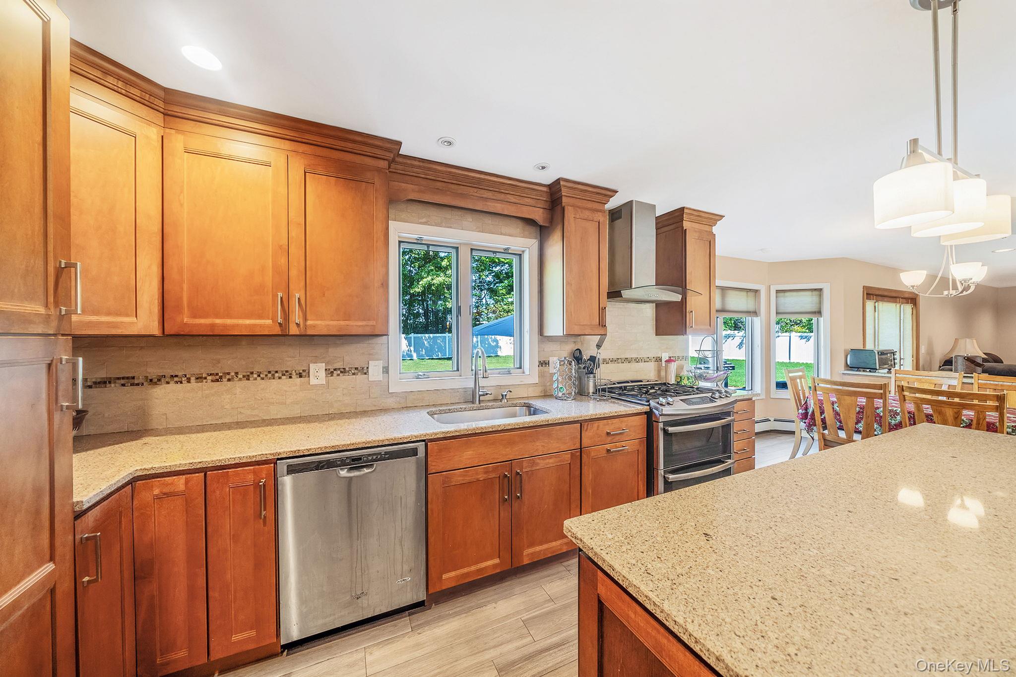 6 Sachem Court Property Photo 11