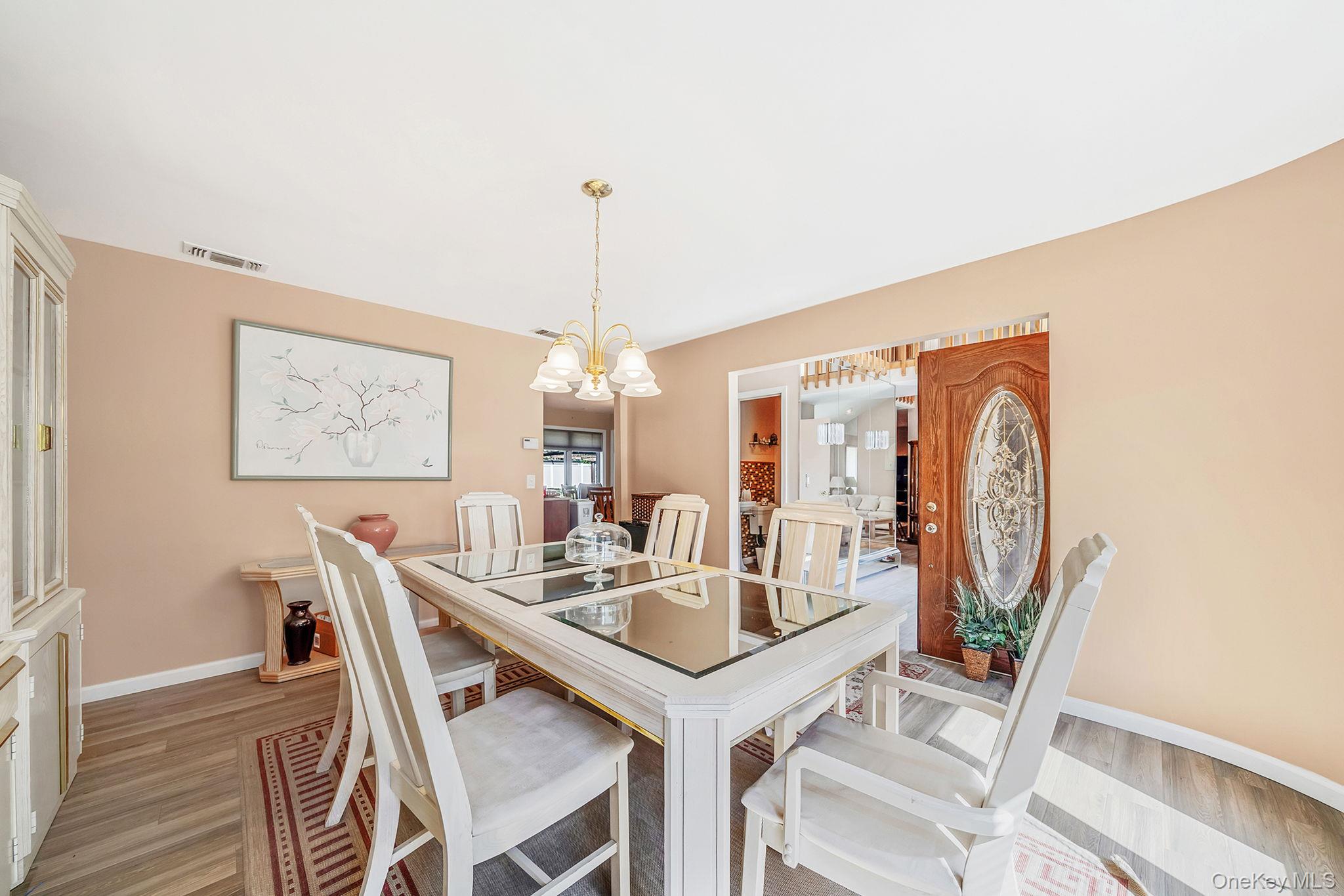 6 Sachem Court Property Photo 13