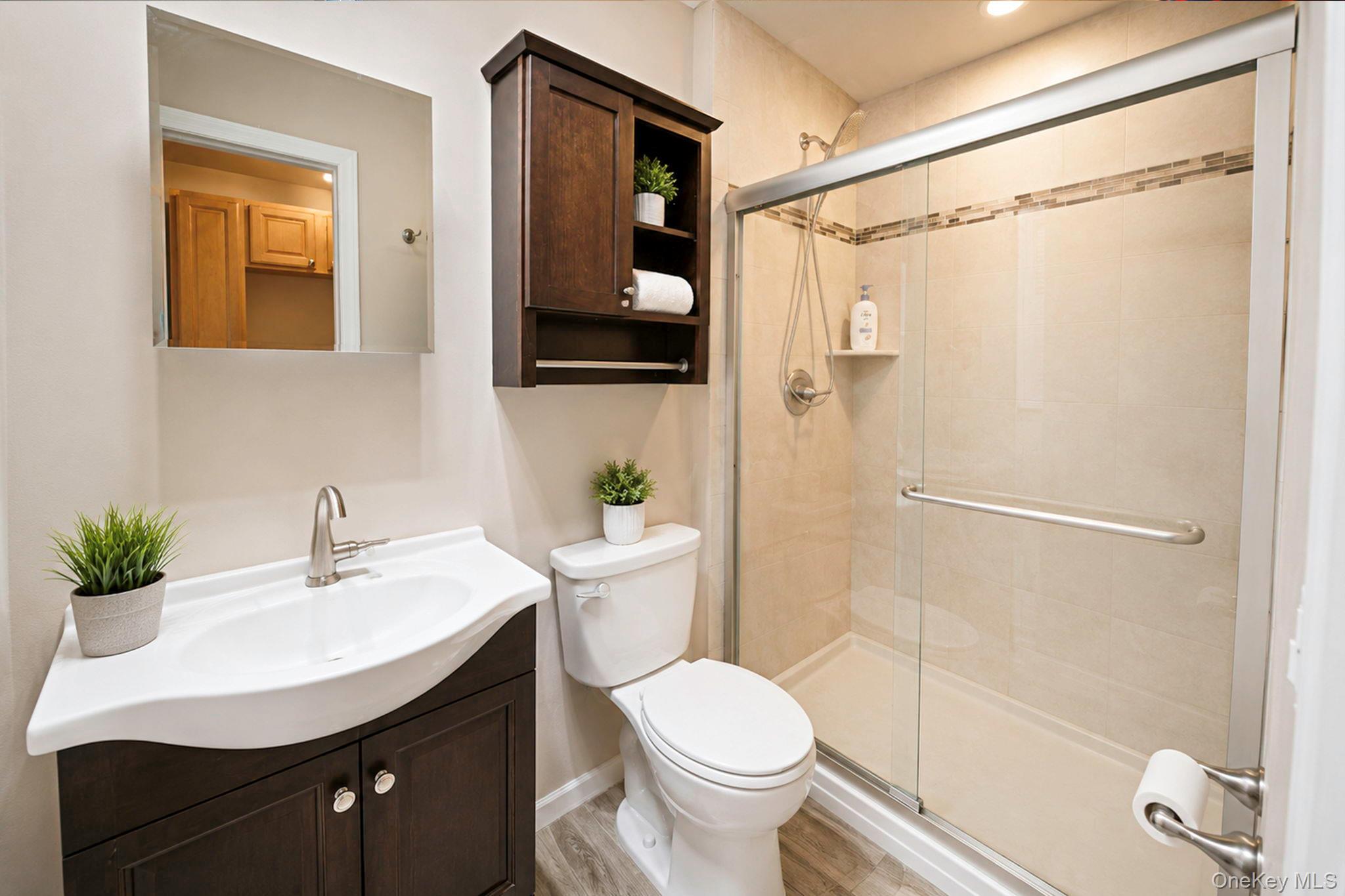 6 Sachem Court Property Photo 15