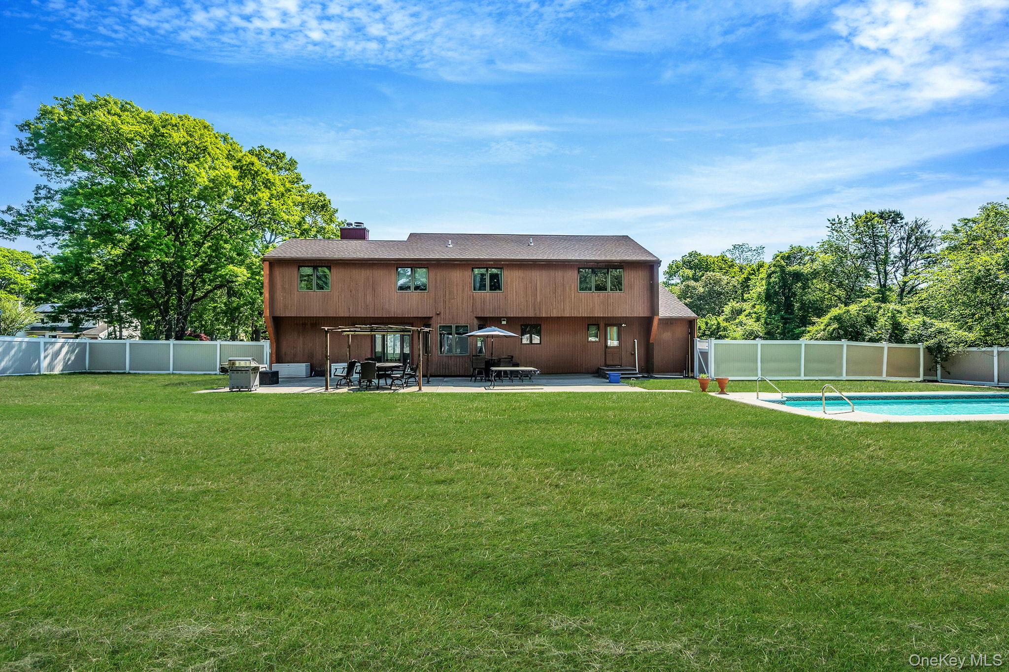 6 Sachem Court Property Photo 34