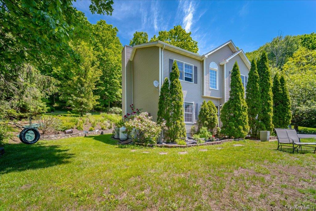 104 Wiccopee Road Property Photo 3
