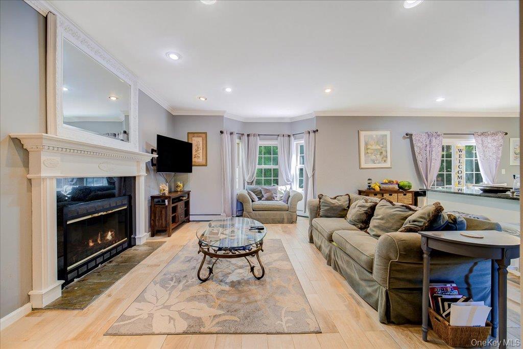 104 Wiccopee Road Property Photo 10