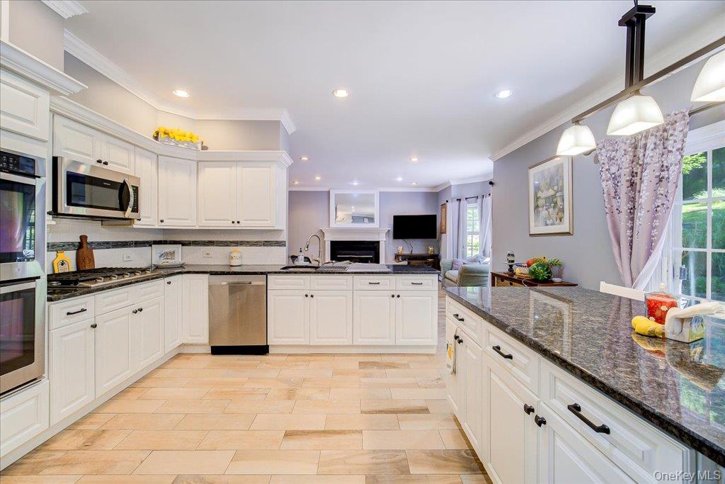 104 Wiccopee Road Property Photo 13